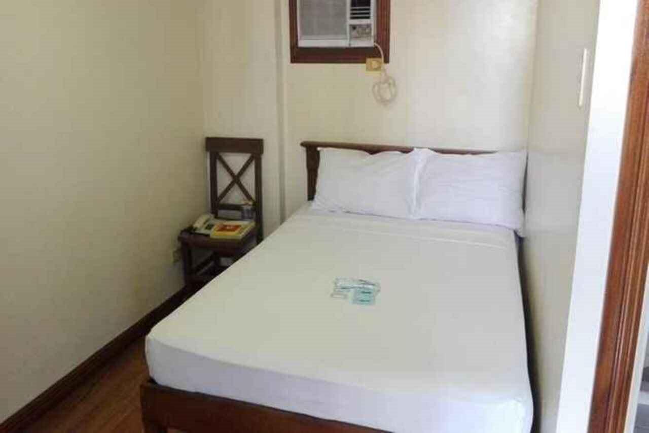 Isabelle Royale Makati Hotel San Pedro Makati Exterior foto