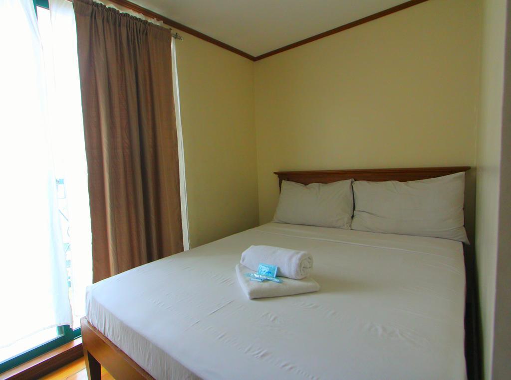 Isabelle Royale Makati Hotel San Pedro Makati Quarto foto