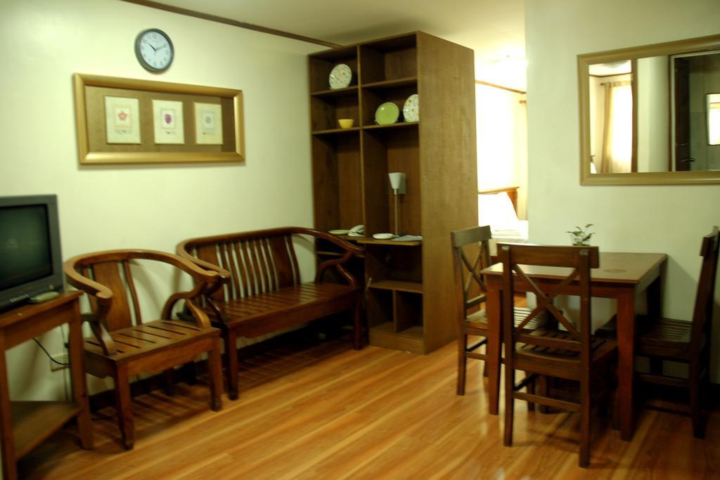 Isabelle Royale Makati Hotel San Pedro Makati Exterior foto